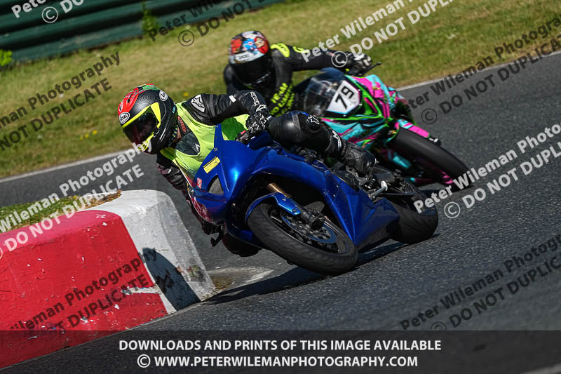 enduro digital images;event digital images;eventdigitalimages;mallory park;mallory park photographs;mallory park trackday;mallory park trackday photographs;no limits trackdays;peter wileman photography;racing digital images;trackday digital images;trackday photos